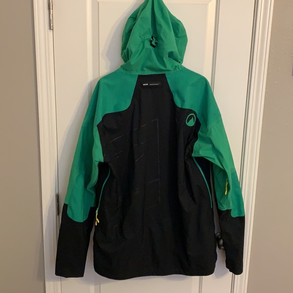 O’Neill Men’s ski/snowboard jacket&pants (ECU!!!!) - Picture 8 of 16